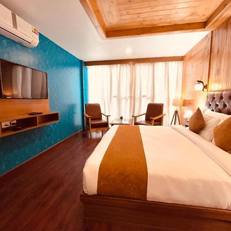 Hotel Winterline - Five Star Luxury Hotel Near Mall Road Manali Eksteriør billede